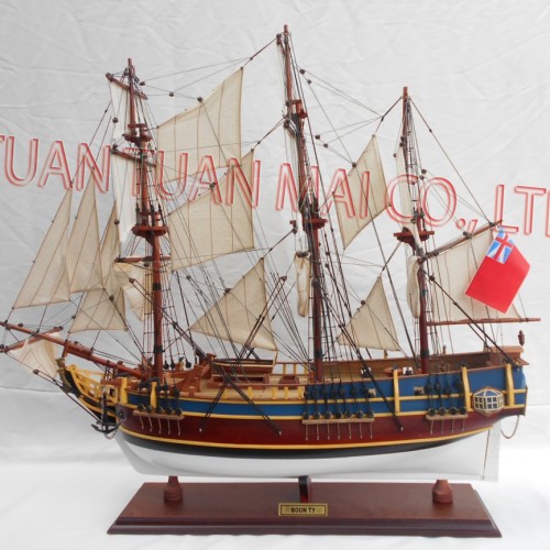 Hms bounty painted